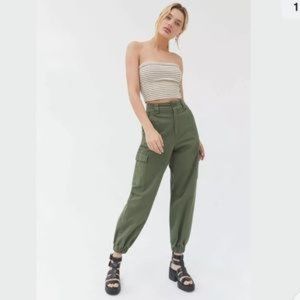 BDG High-Waisted Cargo Pants in Dark Green